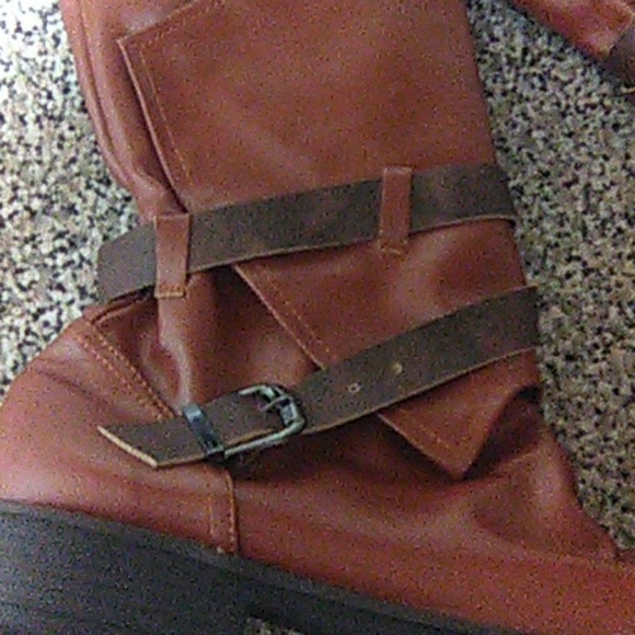 DAHONGMA FASHION BOOTS NWOT!!! - Picture 2 of 5